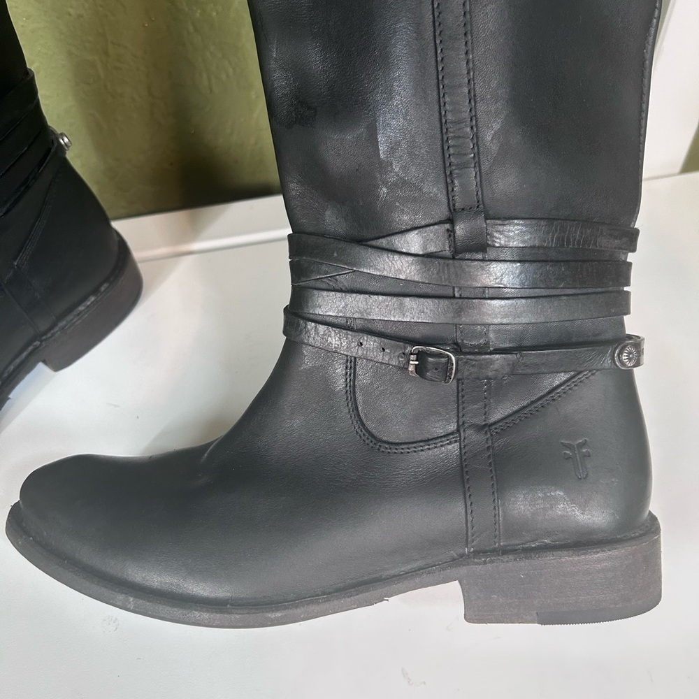 Frye knee high black belted leather pull on style riding boots Size 7.5 western - Picture 6 of 10